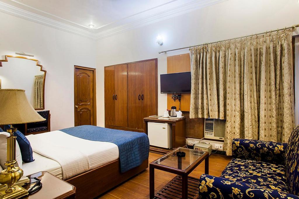 Hotel Imperial House Allāhābād Junction Exteriér fotografie